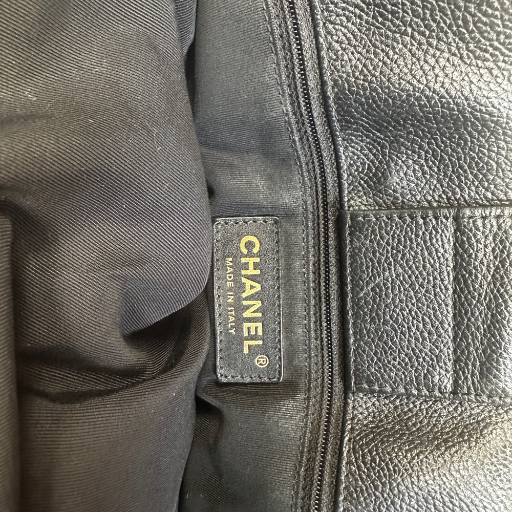 Chanel Black Leather Tote Bag - Picture 6 of 11